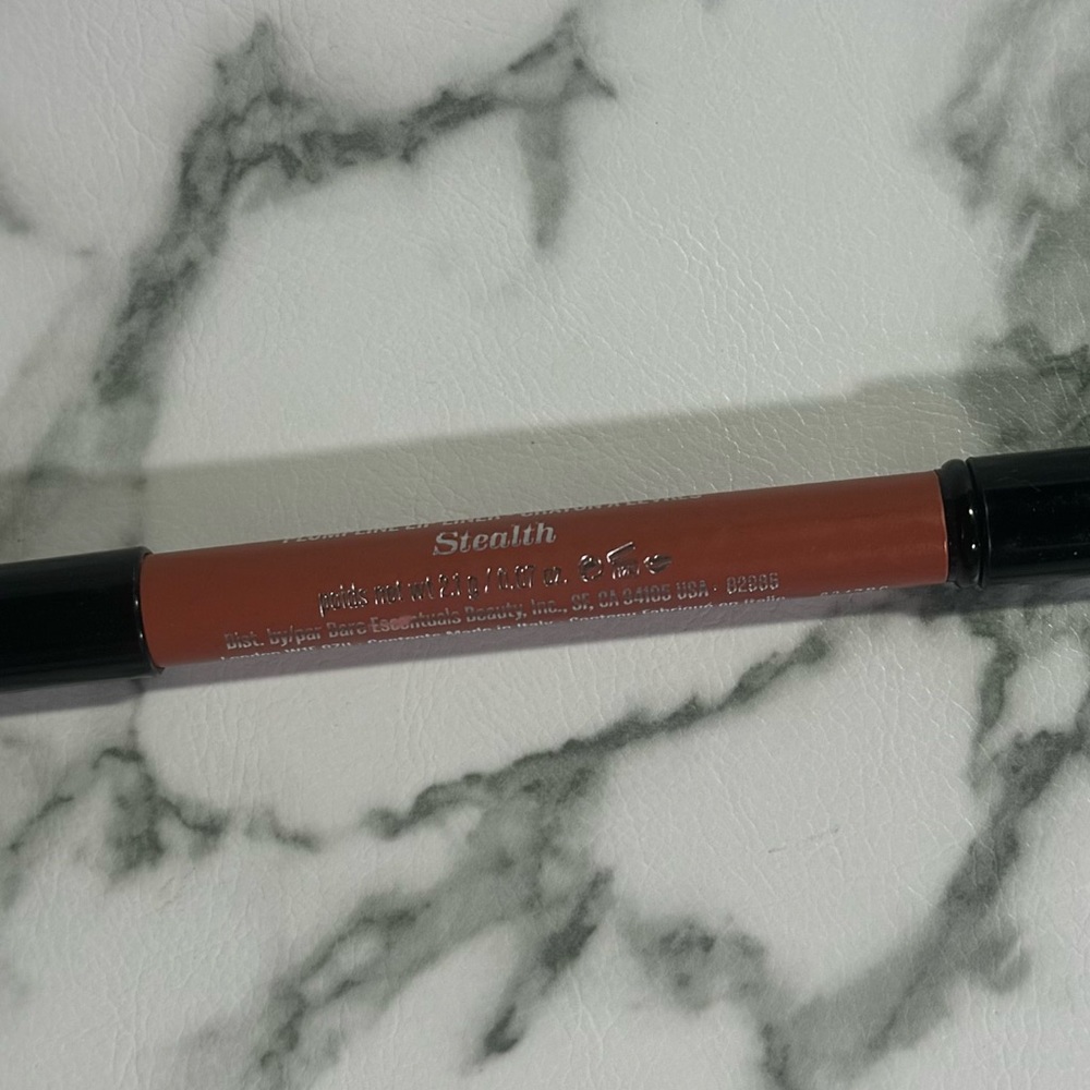 Buxom Stealtline Lip Liner in Stealth used 2x